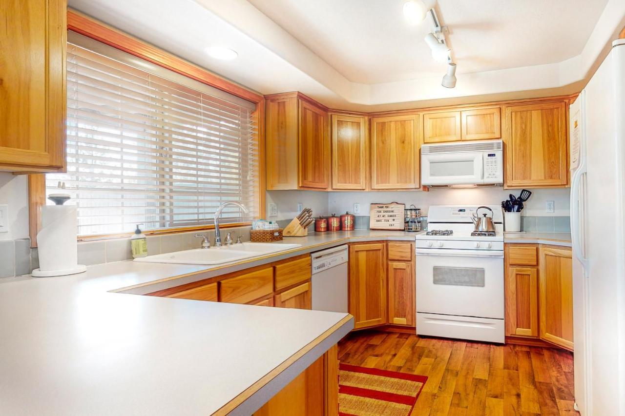Mt Rainier Lane 07 | Discover Sunriver Buitenkant foto